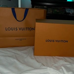 Louis Vuitton shopping bag & handbag box